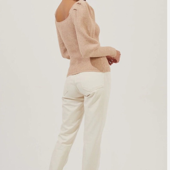 Astr Tan V-Neck Sweater with Puff Sleeves - Picture 4 of 8
